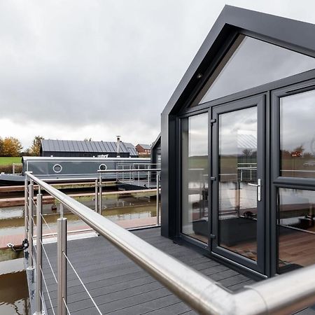 Kingfisher Tattenhall Exterior foto